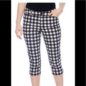 St Johns Bay mid-rise gingham checked capris